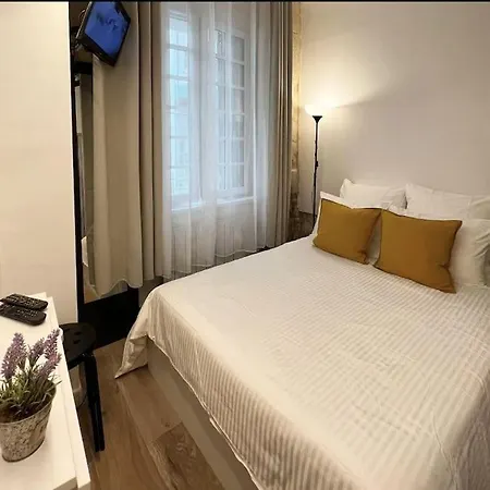 Cozy Studio In Saint Germain Des Pres Paris Exterior photo
